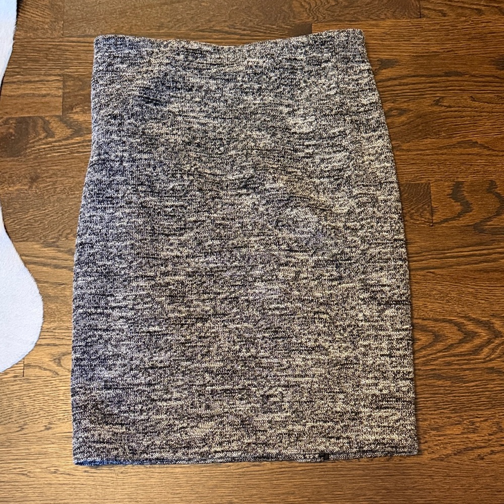 Ann Taylor Black and Gray Pencil Skirt